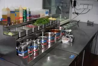 推進(jìn)示范創(chuàng)建，發(fā)揮引領(lǐng)作用——奉賢區(qū)市場(chǎng)監(jiān)管局召開(kāi)“六T實(shí)務(wù)”餐飲單位現(xiàn)場(chǎng)管理工作推進(jìn)會(huì)暨業(yè)務(wù)培訓(xùn)會(huì)